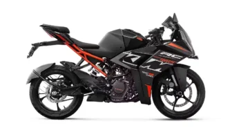 KTM RC 160 Now Available in Three Striking Color Schemes