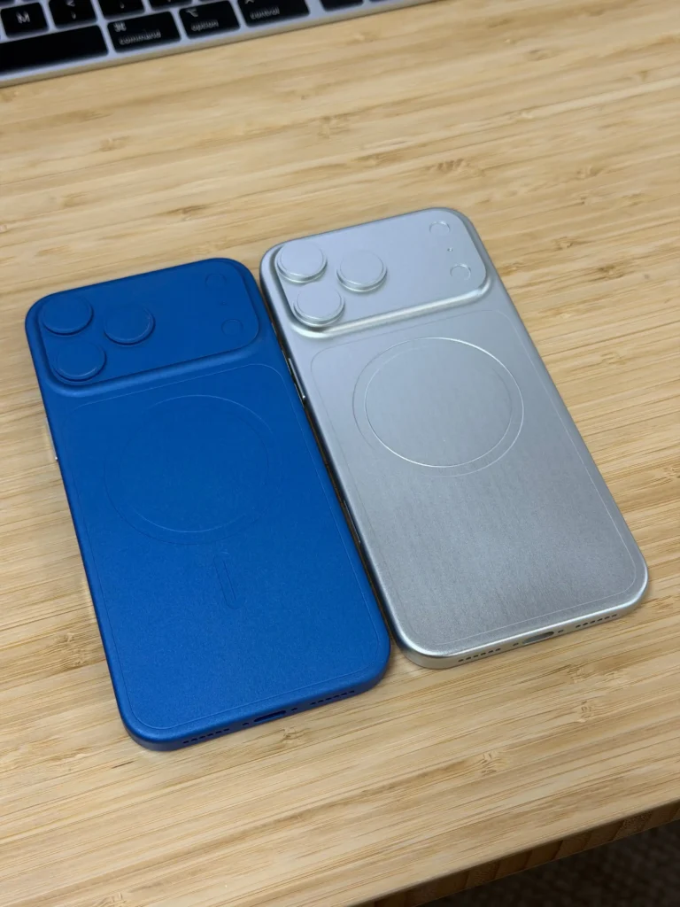 iPhone 17 Pro Max dummy vs iPhone 18 Pro Max dummy